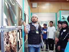 ���}���̎��R�Ɨ��j