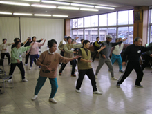 �l�C�̑��Ɍ�