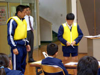 ���C�t�W���P�b�g�̒��p