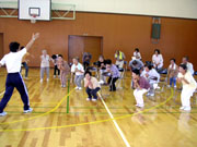 �����̗l�q