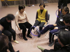 �r�Ń����O��n���Ă����^��