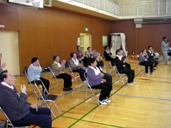 �֎q�ɍ����Ď�𓮂���