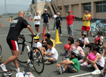 �o�C�N�ɃV���[�Y�����Ēu���Ƒ����X�^�[�g�ł��邱�Ƃ������܂���