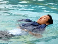 �g�߂ɂ�����̂ŋ~��������