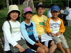 ���s����Q���̋g������e�q