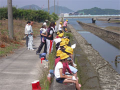 ��̖T��ɍ���X�P�b�`