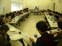 �����̗l�q