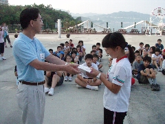 ���a����