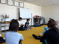 �̌���̗l�q