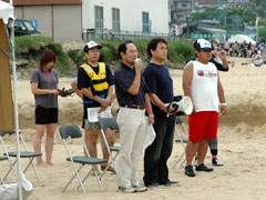 �O��a���f�C�m�Z���^�[�@�㓡����