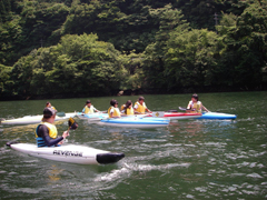 �u�L�b�Y�E�}�����t�F�X�e�B�o���v�̗l�q