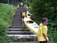 �o�f�B�ŃJ�k�[���^�т܂�