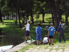 �΂��Ɍ������ē�����