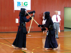 �����@�������i