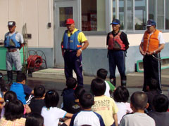 �R�c�������ƃx�e�����X�^�b�t�̊F����