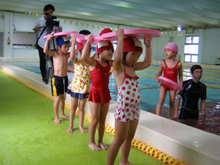 �r�[�g�𓪂ɂ̂��ĕ����܂�