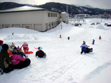 ���ׂ��̏ォ�猩���i�F