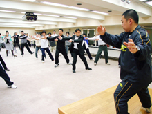 ���Ɍ����Y���̑�