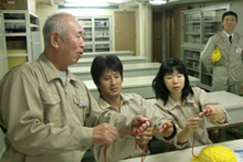 ���D���C