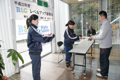 �u���ł́A�d�u�t�����l�ЂƂ�ɏC���؂���n����܂���