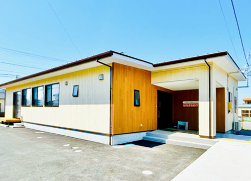 はなまるはうす外観