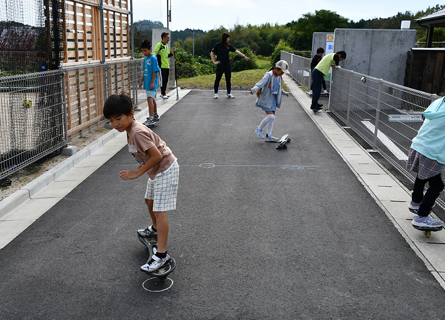 くねくねと走るブレイブボード