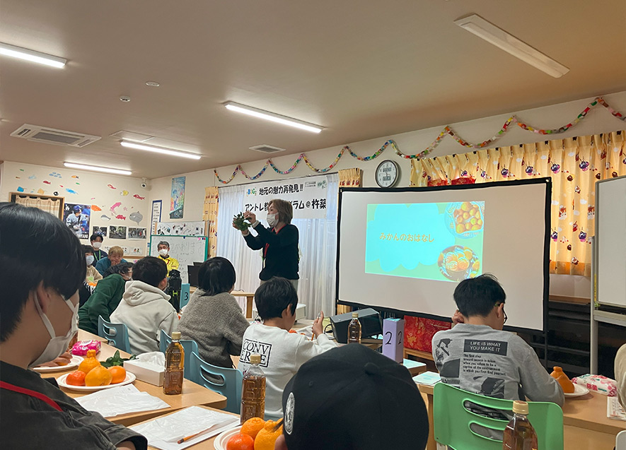 みかん農家の方からの説明