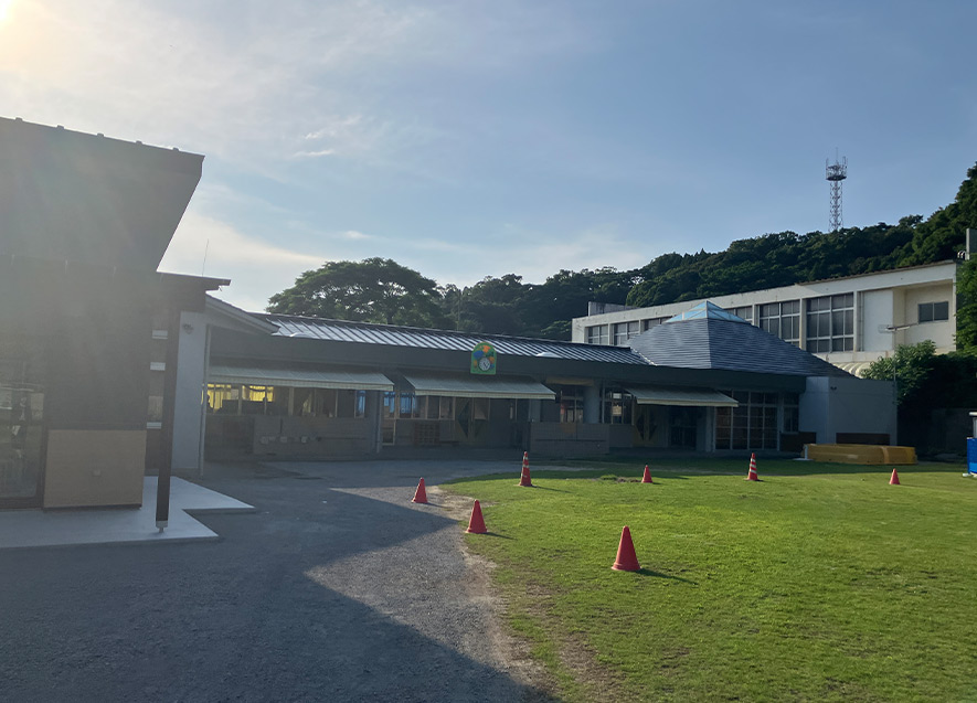 広々とした園庭