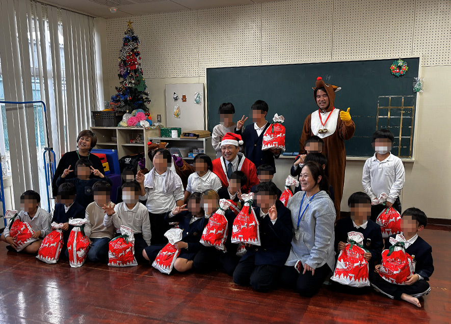 式典後に行われたクリスマス会の様子