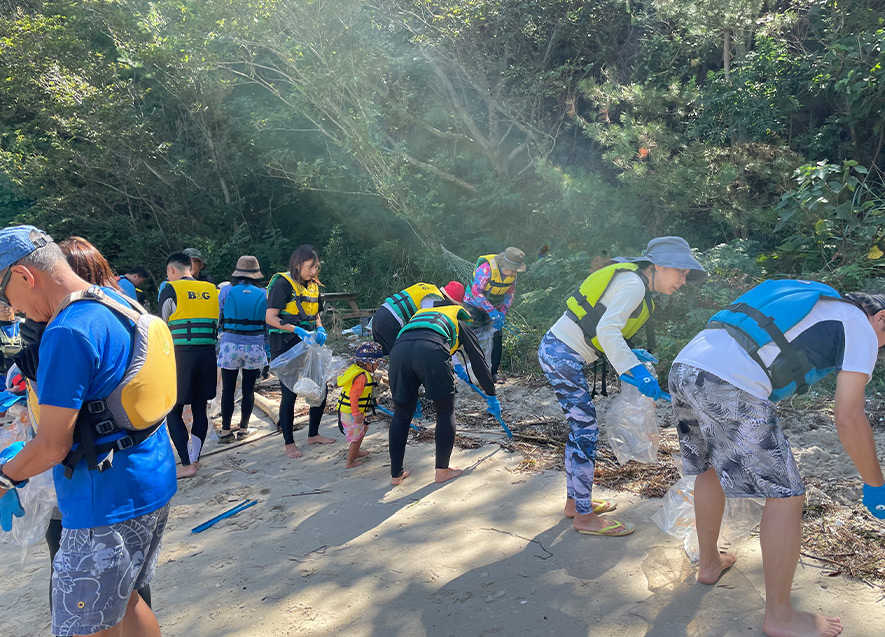 清掃活動の様子