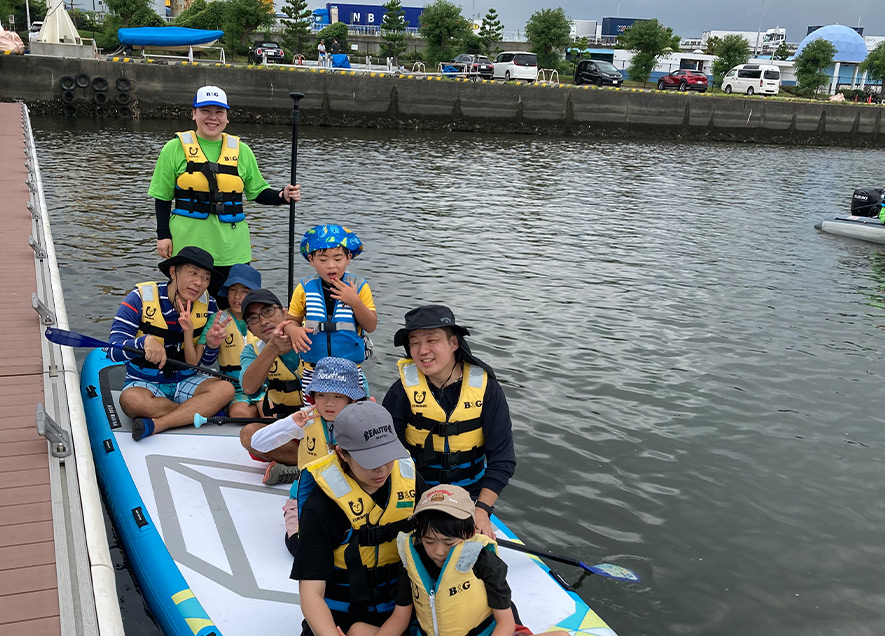 メガSUPに乗っていってらっしゃ～い！