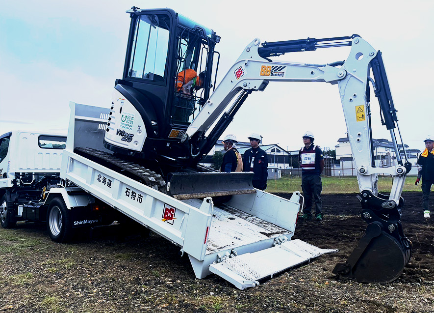 ダンプ積込み作業