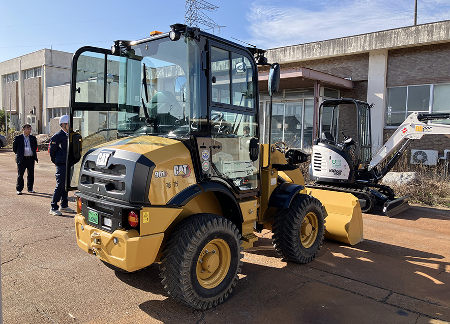 配備機材（ミニホイールローダー）