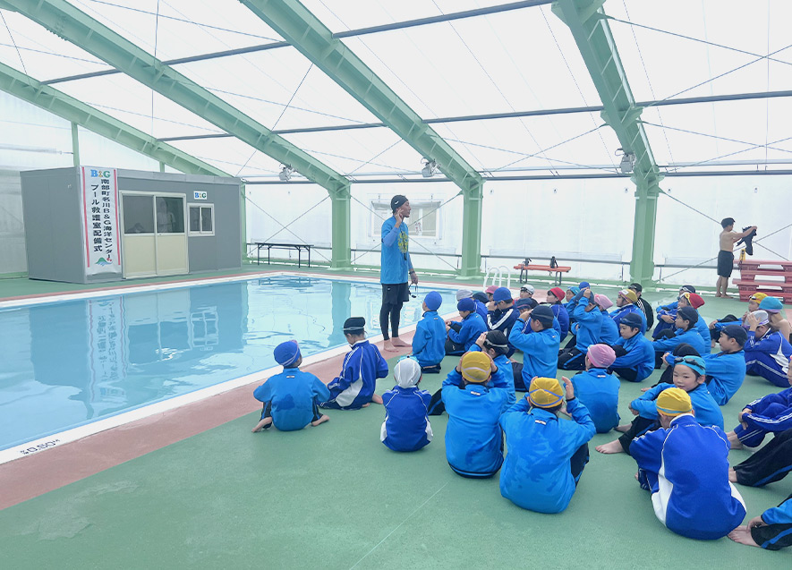 B&G指導員による水泳授業