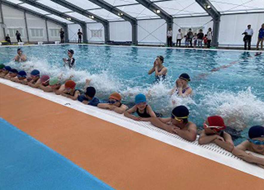 寺川氏による水泳教室