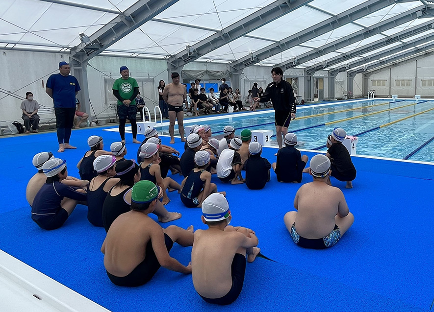 中村真衣さんによる水泳教室