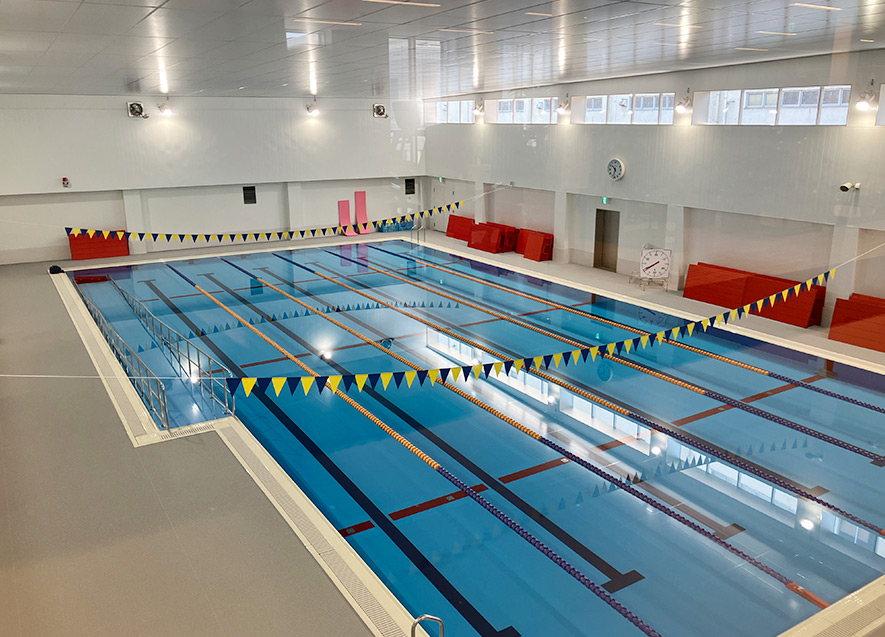 屋内プール（25m）
