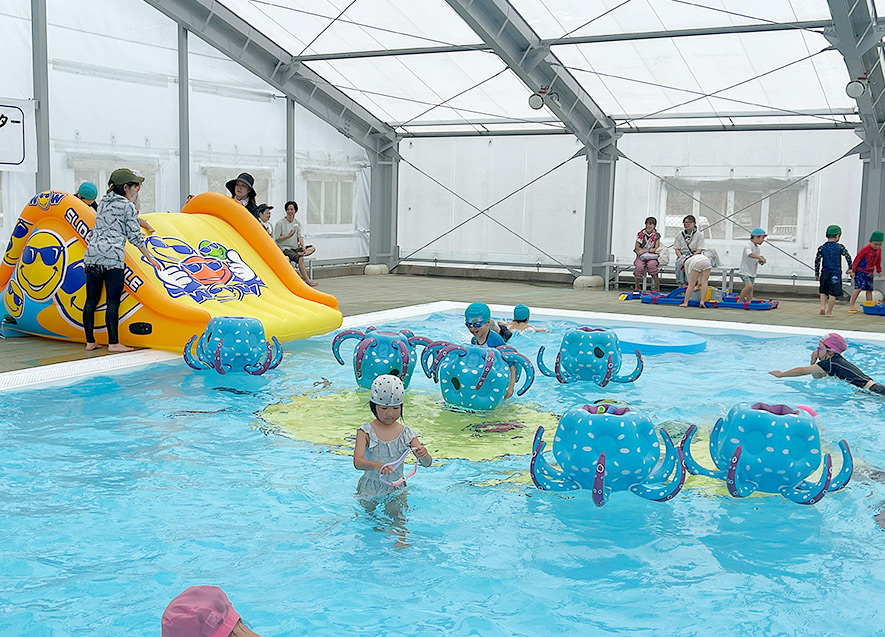 ウォータースライダー