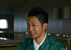 ���R����