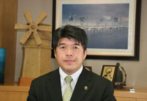 �C���s��