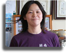 ��؁@���M�q����