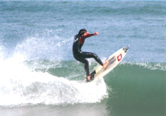 ���K���i