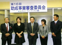 �����ψ���