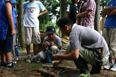 �΂̋N������