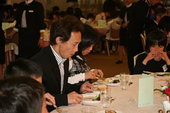 �e�[�u���}�i�[