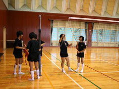 �n�����w�̃o���[�{�[����