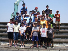 ����s�̎q�ǂ��B