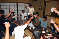 �𗬂�[�߂�ی�҂̊F����