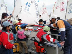 ��ނ��؂Ɉ����q�ǂ�����