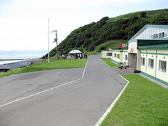 ���݂́u�䂤�䂤�����v�Ƃ������̎{�݂ɕς���Ă���A���N�̉�